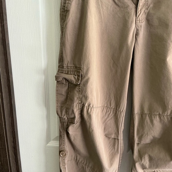 Eddie Bauer Women’s Cargo Convertible Pants Size 8 - Picture 2 of 7